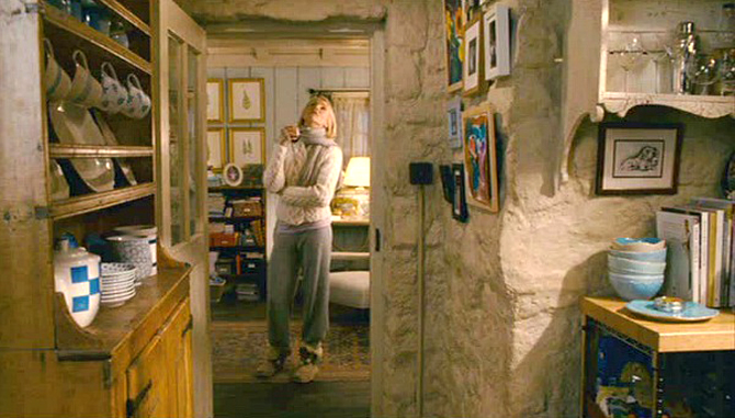 The-Holiday-movie-cottage-hall-to-library
