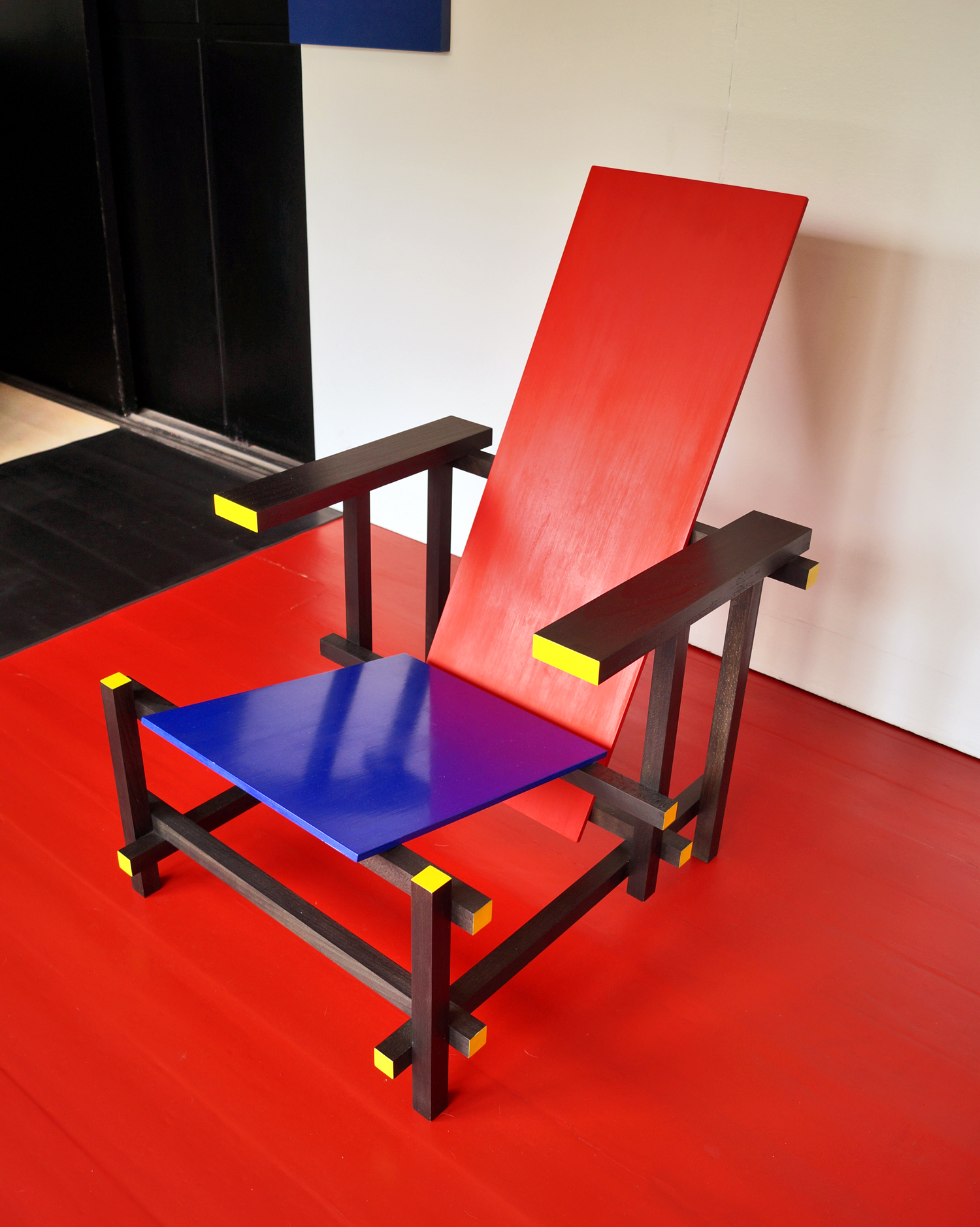 Gerrit Rietveld Red and Blue Chair