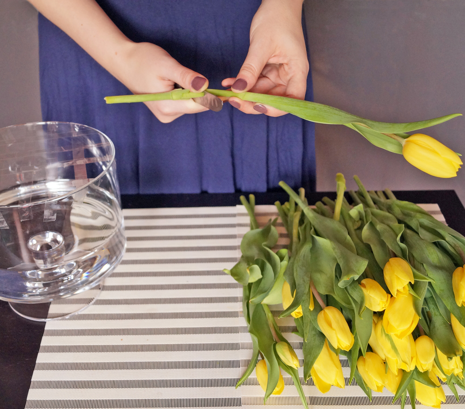 Tulipany w wazonie, - co zrobić, żeby długo stały