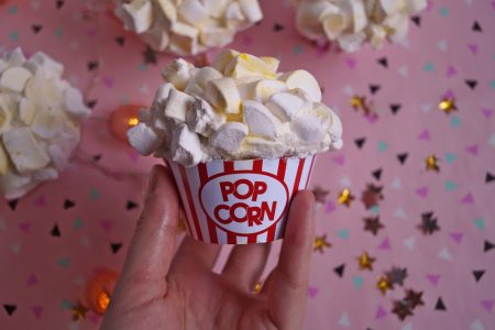 Popcornowe muffinki - przepis + szablon na papilotki