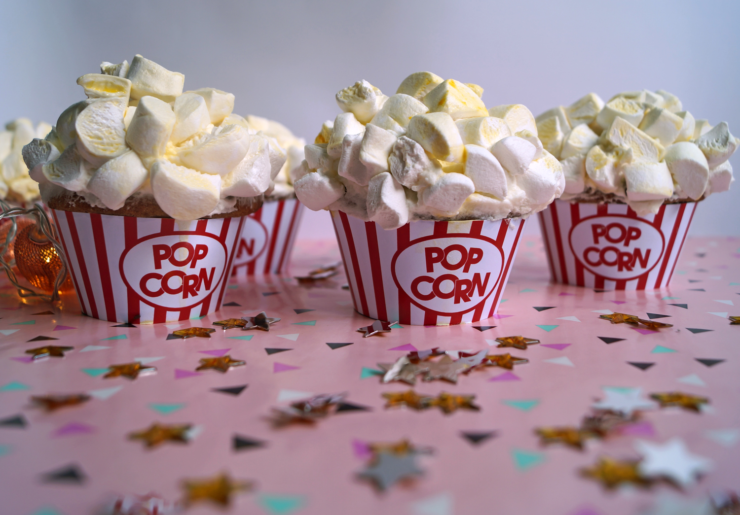 Popcornowe muffinki - przepis + szablon na papilotki