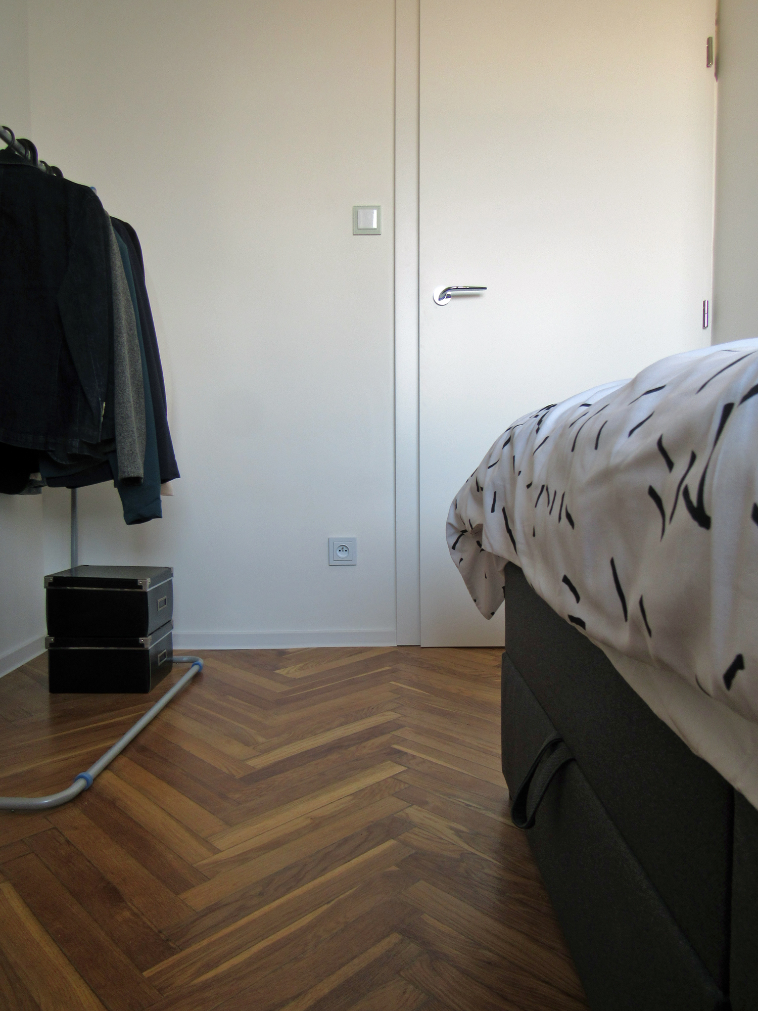 Metamorfoza sypialni w bloku - zdjęcia przed i po