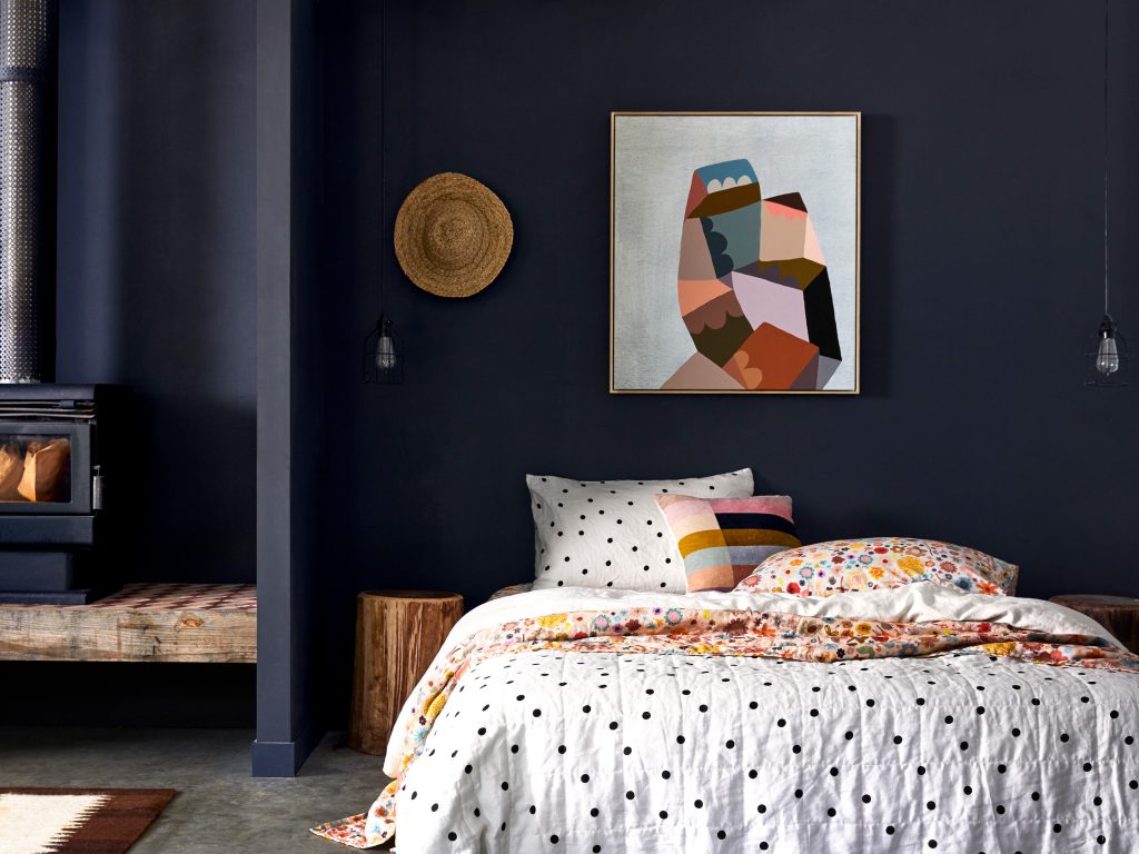 Modne kolory ścian. Trendy kolorystyczne do kuchni, salonu i nie tylko