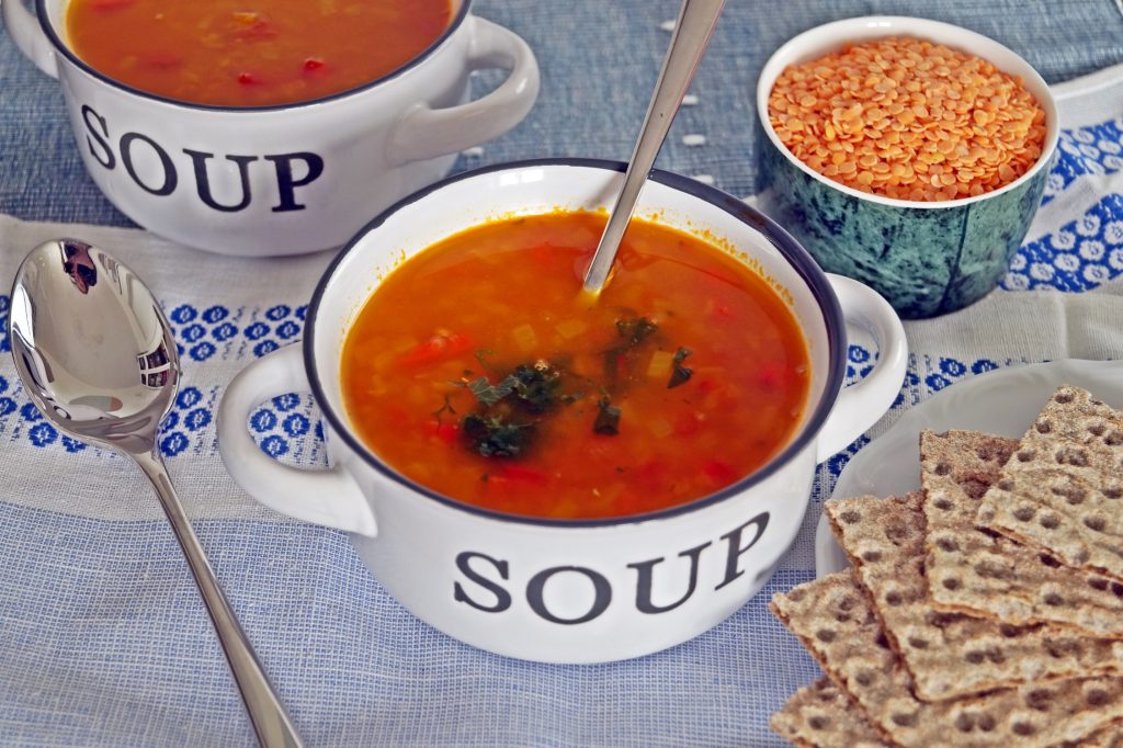 Zupa z czerwonej soczewicy - przepis