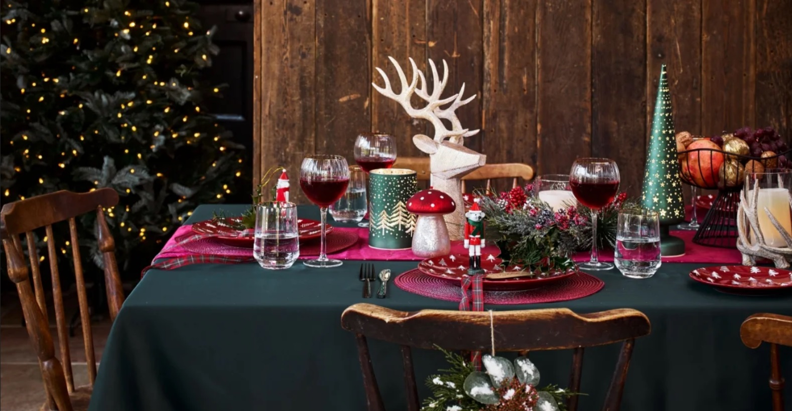 Jaki obrus na świąteczny stół?